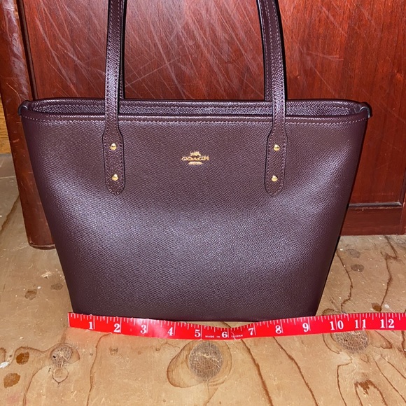 Coach purse - Picture 2 of 6